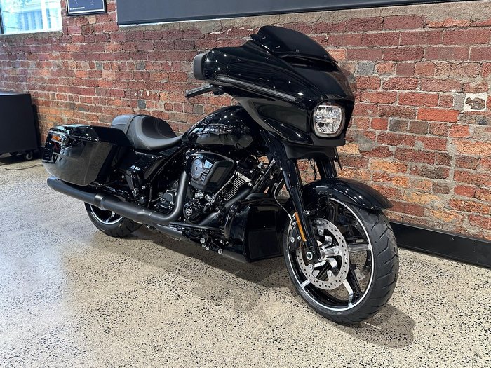 2026 Harley-Davidson Street Glide 117 (FLHX)