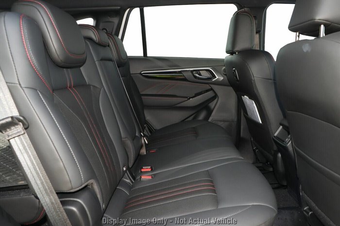2026 Isuzu MU-X X-TERRAIN