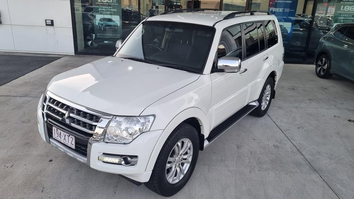 2017 Mitsubishi Pajero GLX