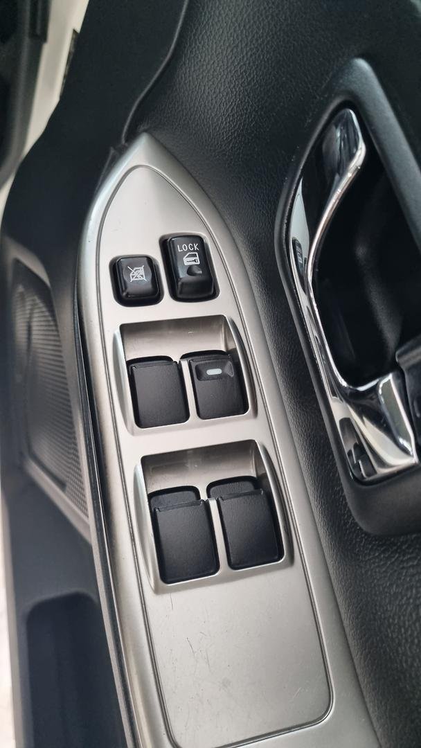 2017 Mitsubishi Pajero GLX