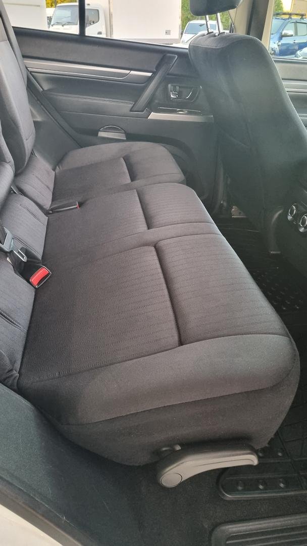 2017 Mitsubishi Pajero GLX