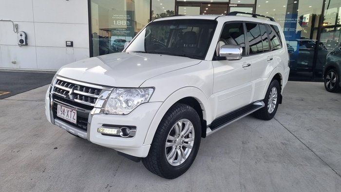 2017 Mitsubishi Pajero