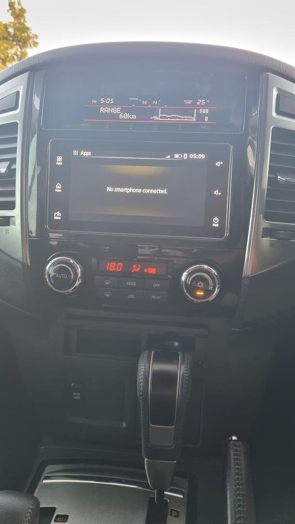 2017 Mitsubishi Pajero GLX