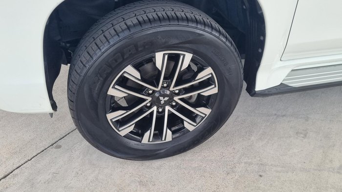 2022 Mitsubishi Pajero Sport GLS