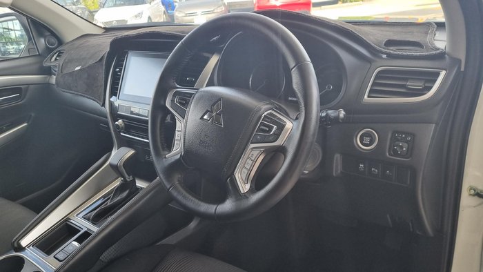 2022 Mitsubishi Pajero Sport GLS