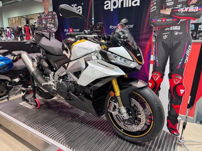 2024 Aprilia Tuono V4 1100 Factory Tuono White