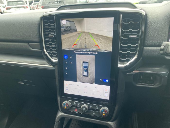 2025 Ford Everest Black Edition