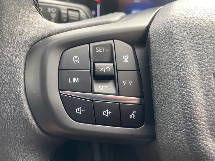 2025 Ford Everest Black Edition