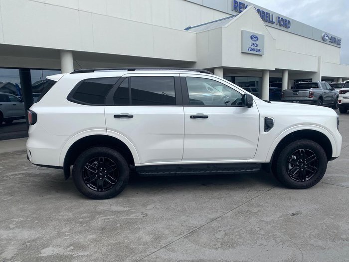 2025 Ford Everest Black Edition