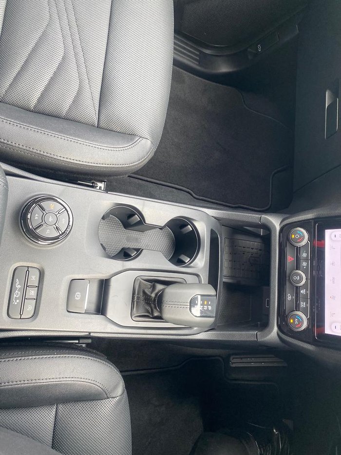 2025 Ford Everest Black Edition