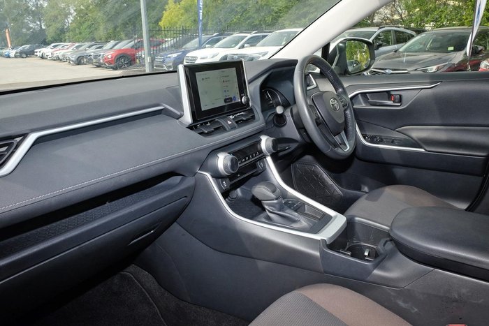 2024 Toyota RAV4 GX