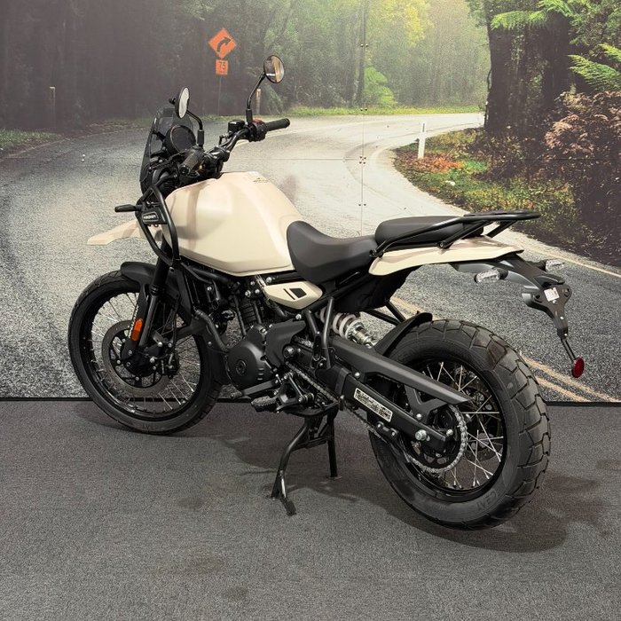 2025 Royal Enfield HIMALAYAN 450 Brown