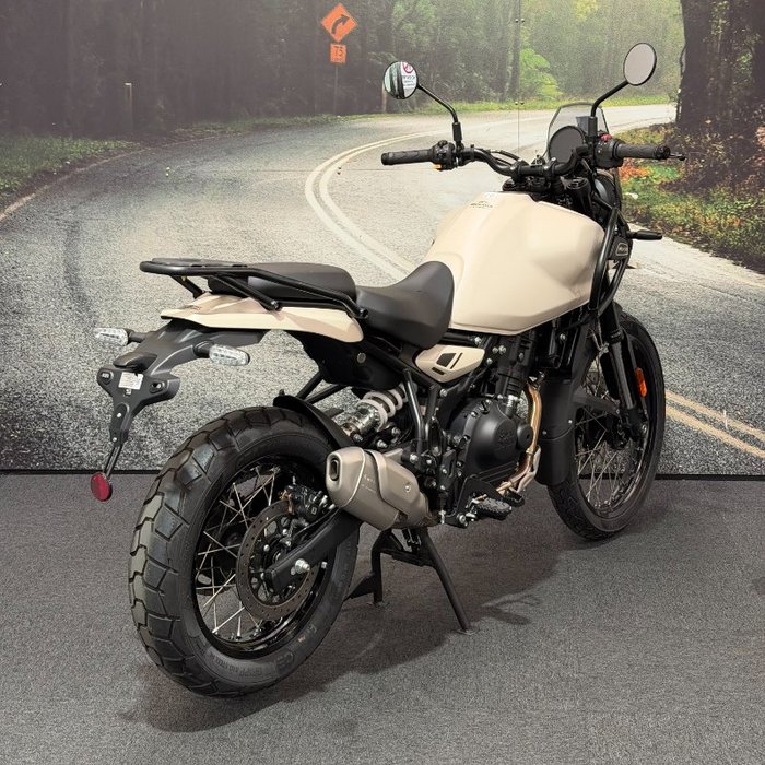 2025 Royal Enfield HIMALAYAN 450 Brown