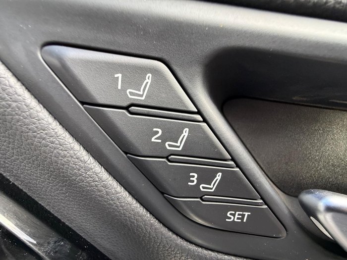 2022 Toyota Landcruiser Sahara ZX