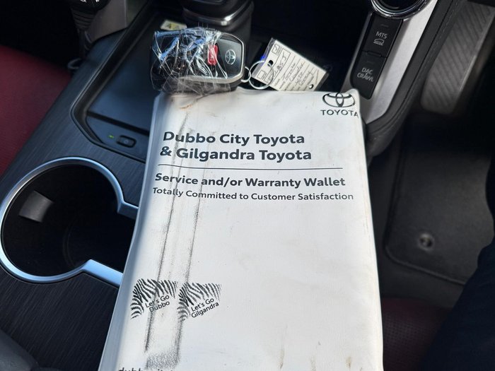 2022 Toyota Landcruiser Sahara ZX