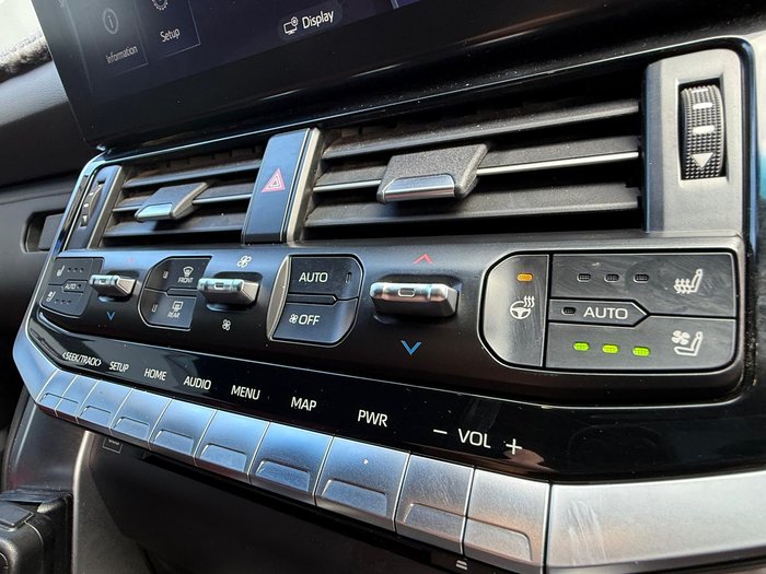 2022 Toyota Landcruiser Sahara ZX