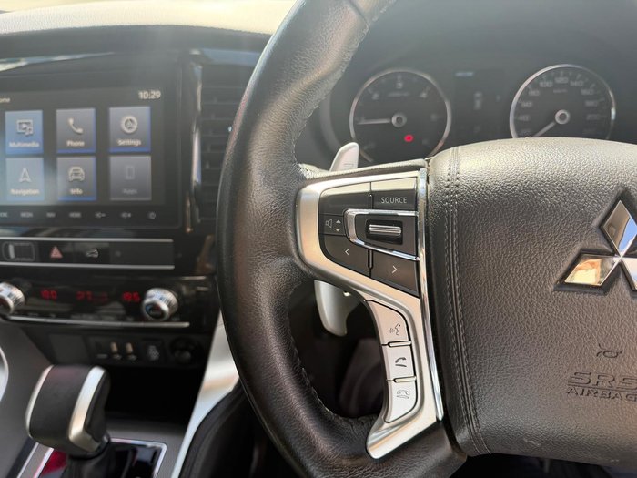 2024 Mitsubishi Pajero Sport GLS