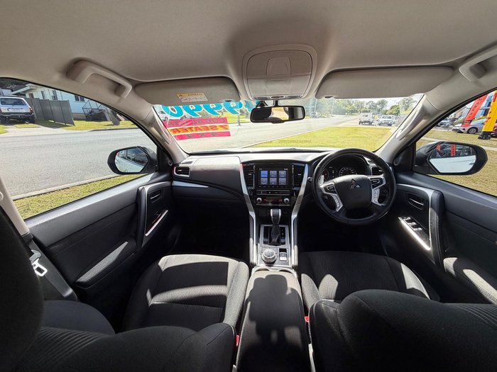 2024 Mitsubishi Pajero Sport GLS