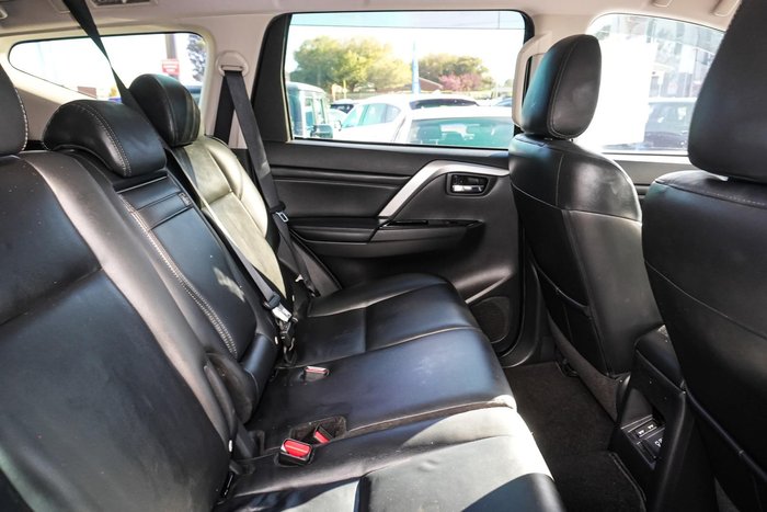 2022 Mitsubishi Pajero Sport GLS