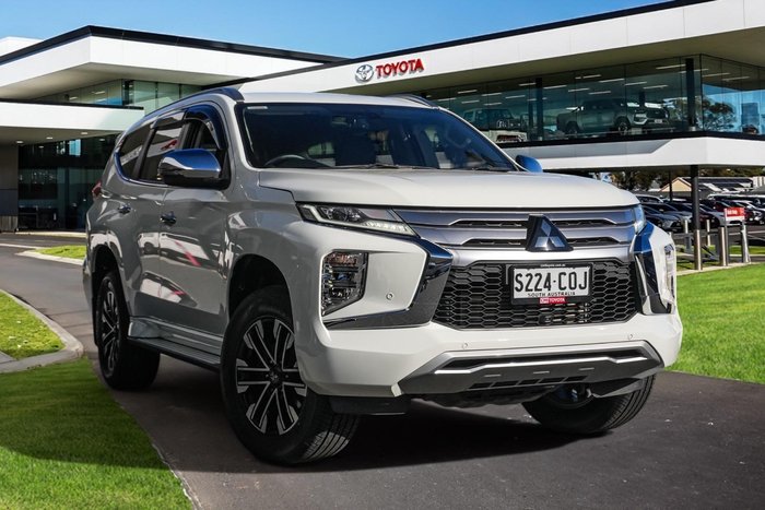 2022 Mitsubishi Pajero Sport GLS