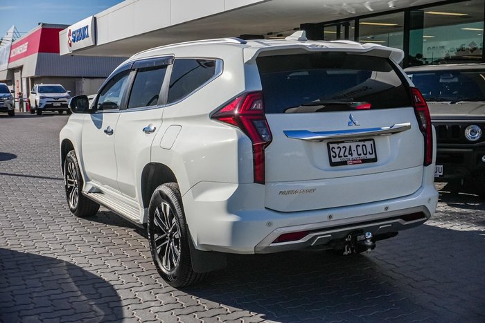 2022 Mitsubishi Pajero Sport GLS