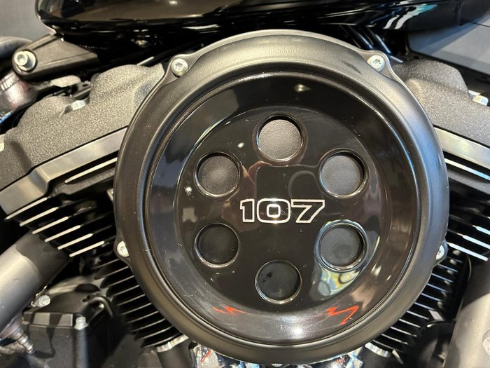 2019 Harley-Davidson Street Bob 107 (FXBB) Softail Black