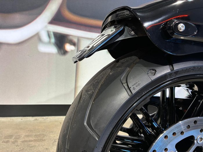 2019 Harley-Davidson Breakout 114 (FXBRS) Softail Black