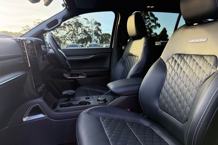2025 Ford Everest Platinum