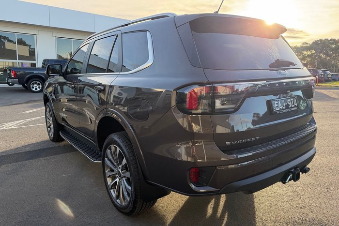 2025 Ford Everest Platinum