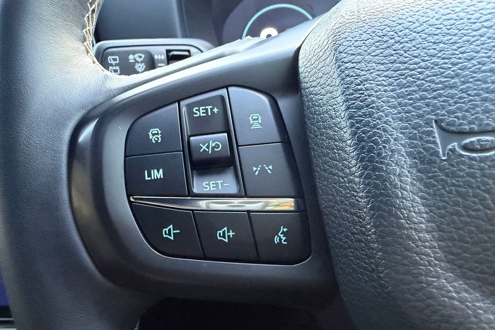 2025 Ford Everest Platinum