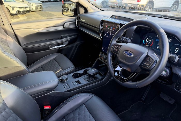 2025 Ford Everest Platinum