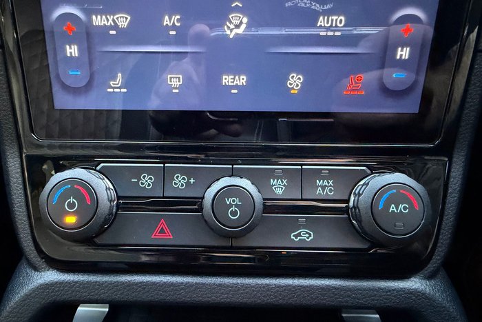2025 Ford Everest Platinum