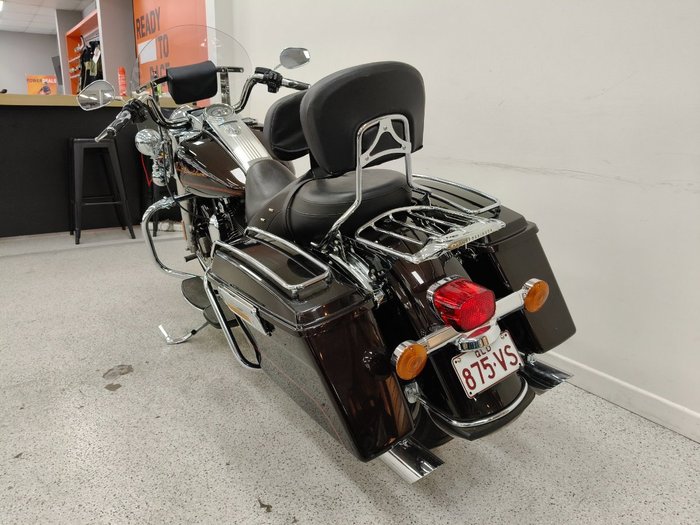 2011 Harley-davidson FLHRC ROAD KING CLASSIC Maroon