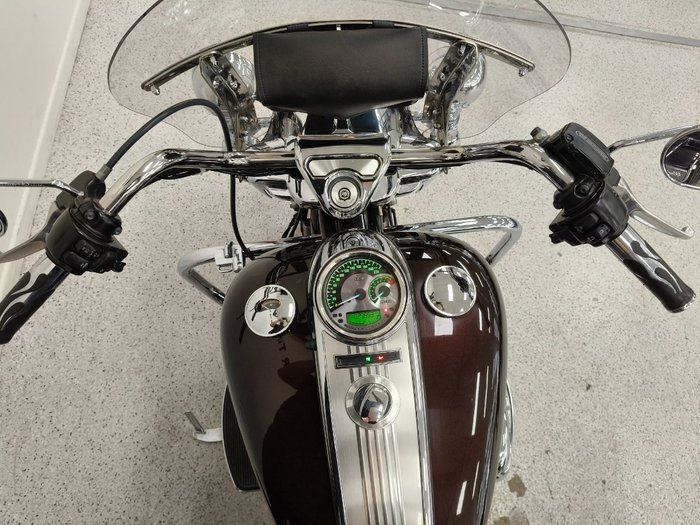 2011 Harley-davidson FLHRC ROAD KING CLASSIC Maroon