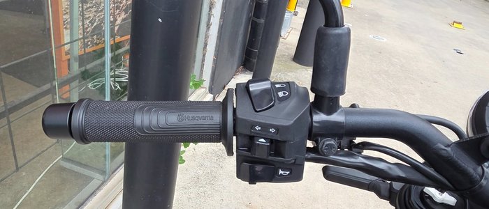 2022 HUSQVARNA SVARTPILEN 401 GREY