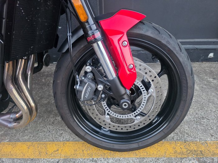 2025 Triumph TRIDENT 660 RED