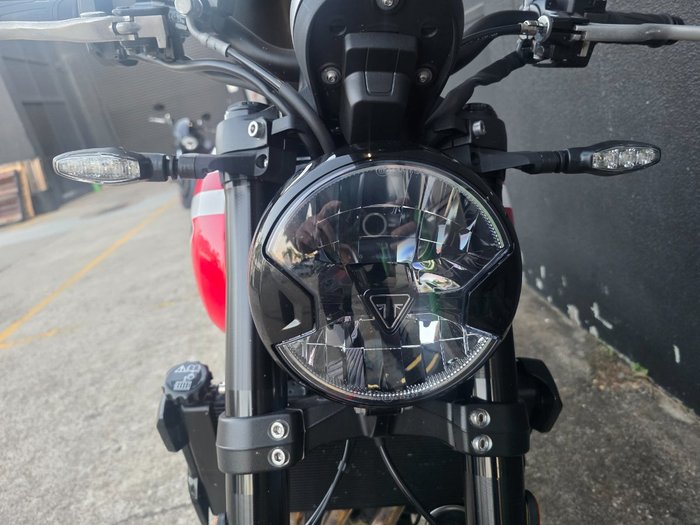 2025 Triumph TRIDENT 660 RED