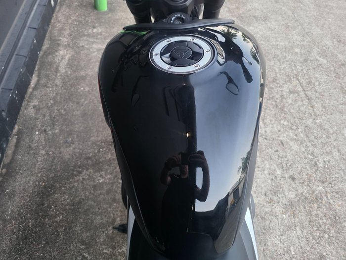 2025 Triumph TRIDENT 660 RED