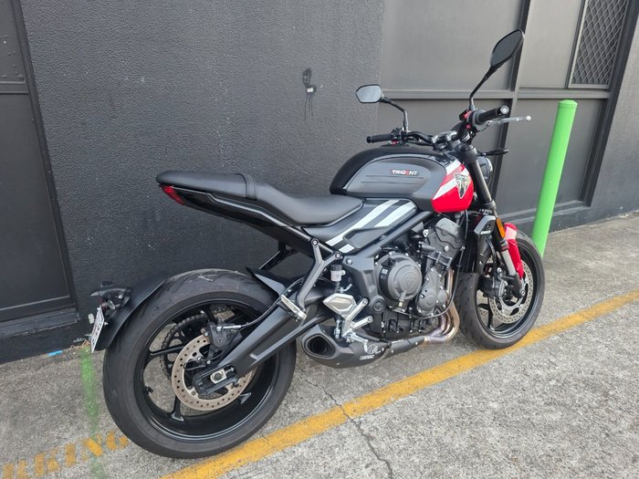 2025 Triumph TRIDENT 660 RED