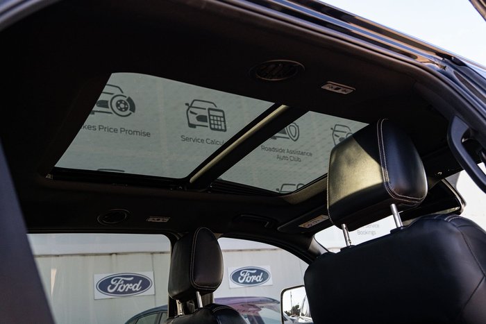 2022 Ford Everest Platinum