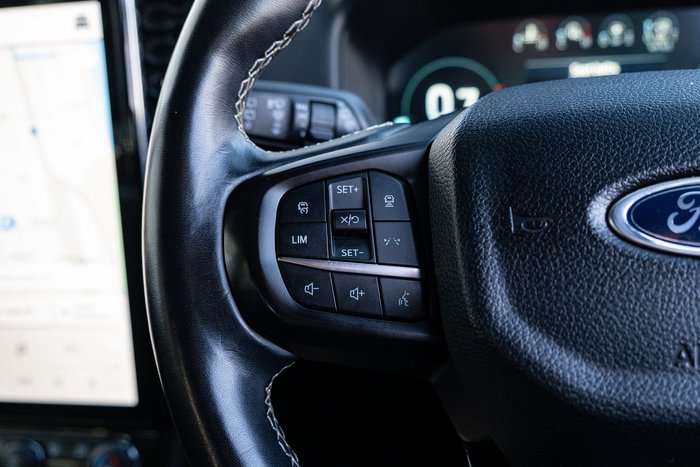 2022 Ford Everest Platinum
