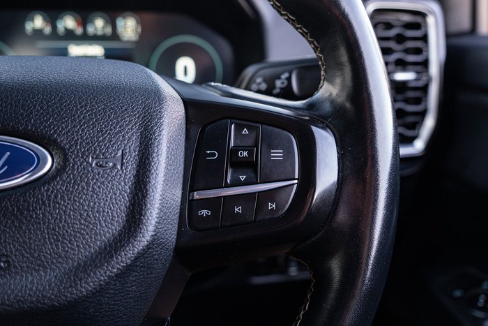 2022 Ford Everest Platinum