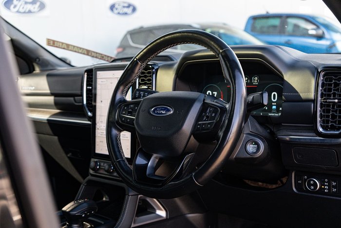 2022 Ford Everest Platinum