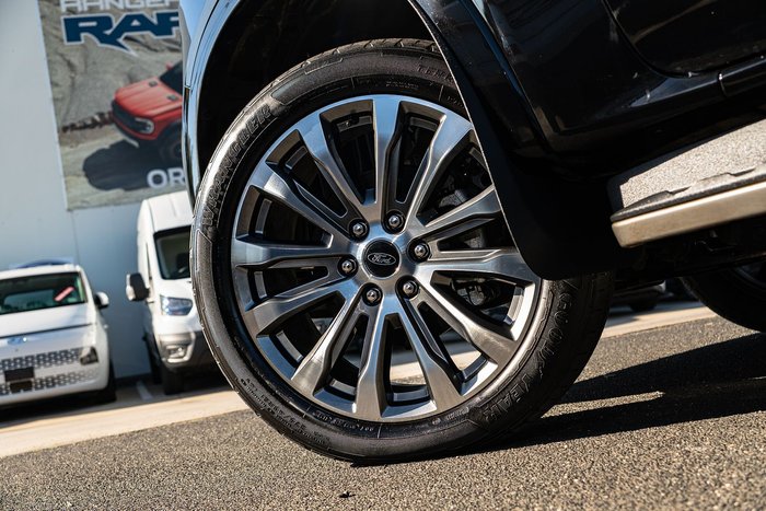 2022 Ford Everest Platinum