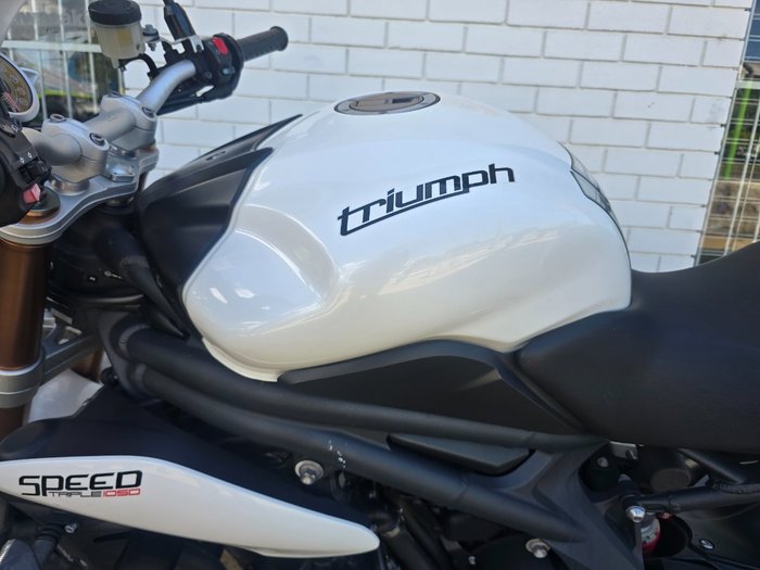 2012 Triumph SPEED TRIPLE (ABS) White