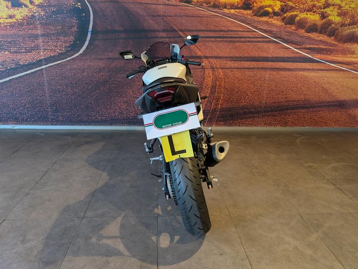 2023 Yamaha YZF-R3 R3 White