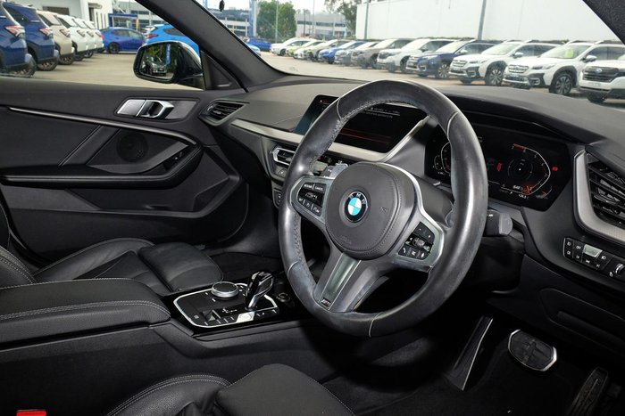 2022 BMW 2 Series 220i M Sport