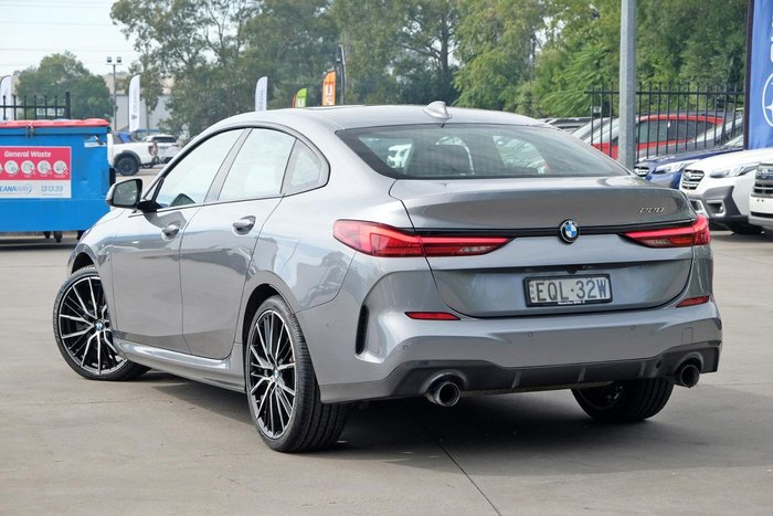 2022 BMW 2 Series 220i M Sport