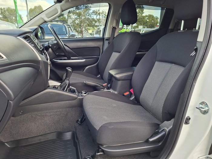 2022 Mitsubishi Triton GLS