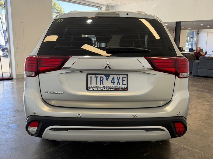 2020 Mitsubishi Outlander ES